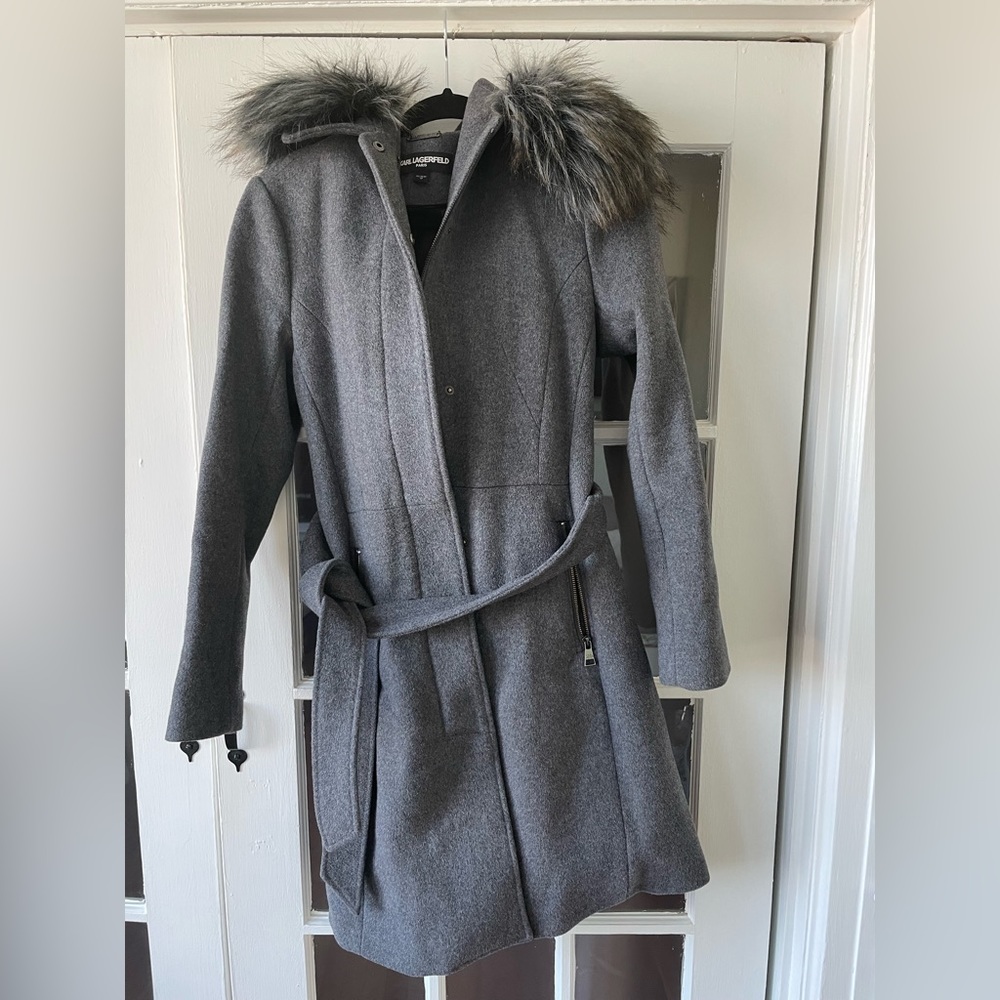 Gray wool coat with foux fur lined hood